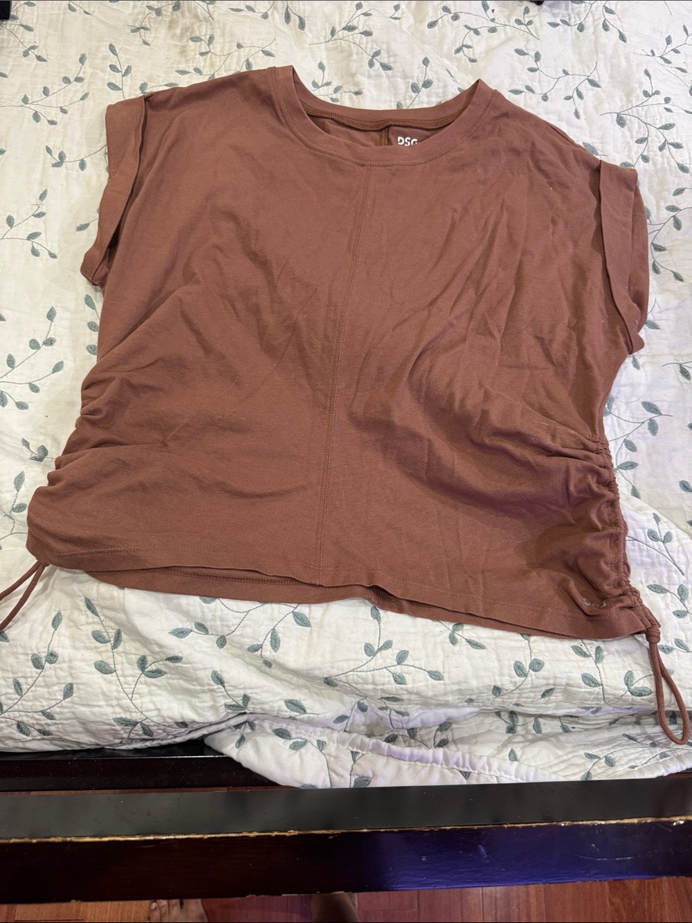DSG Brown Ruched-Side Crop Tee